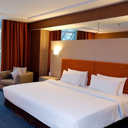 Miracle Transit Hotel Bang Phli Exterior foto