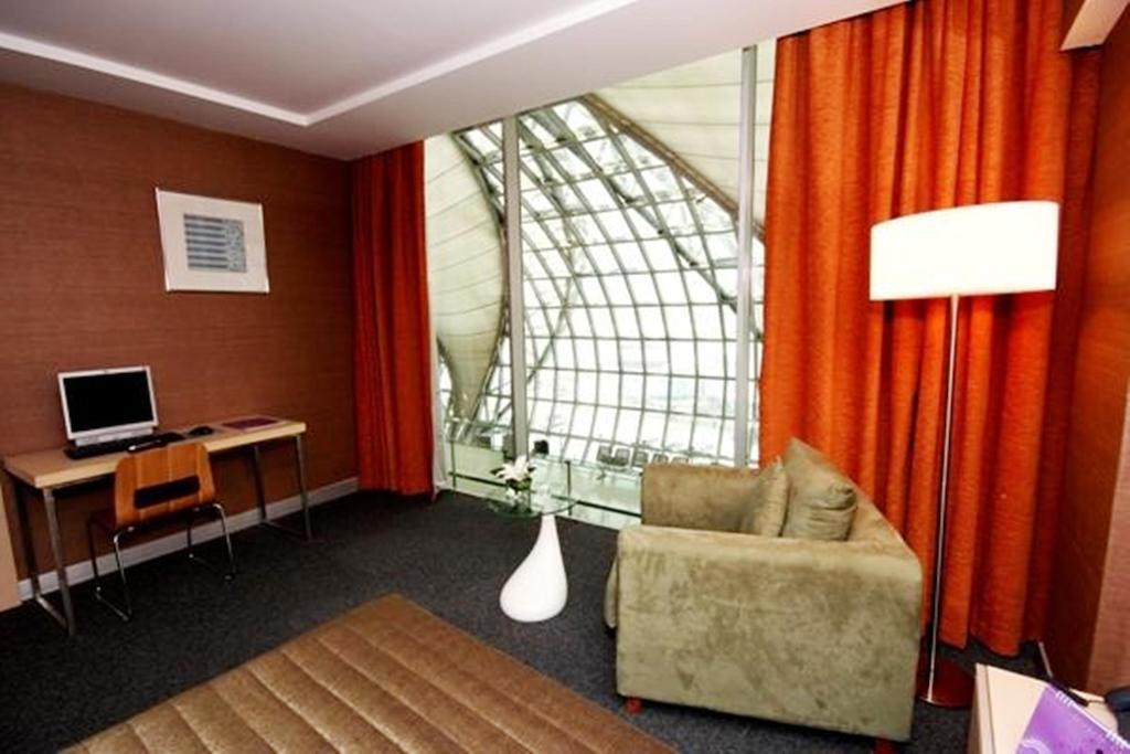 Miracle Transit Hotel Bang Phli Exterior foto