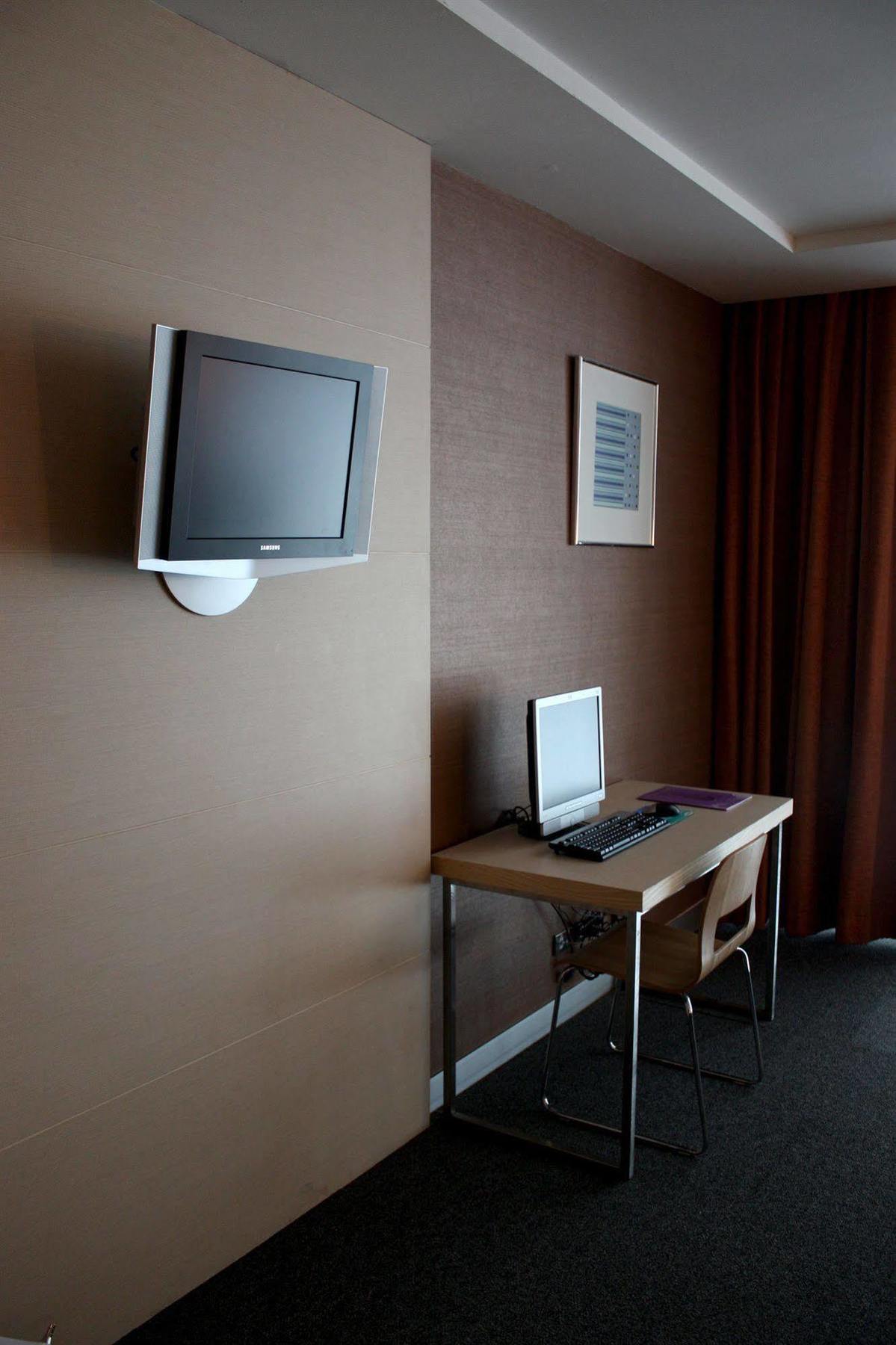 Miracle Transit Hotel Bang Phli Exterior foto