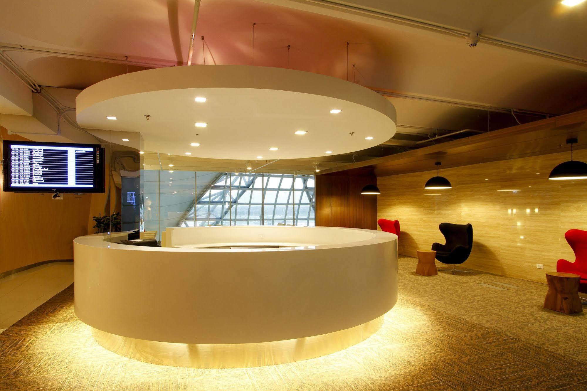Miracle Transit Hotel Bang Phli Exterior foto